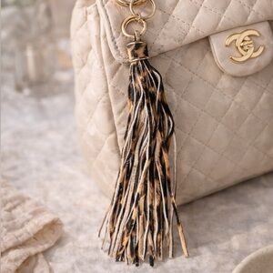 NWT Clover Animal Print Tassel Key Holder  w Metal Ring Brown and Black Cheetah